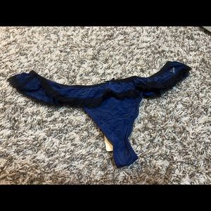 Aerie blue & black thong - Small